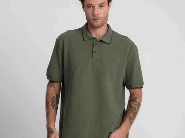 Polo ou T-shirt? Como Escolher a Camisa Casual para um encontro?