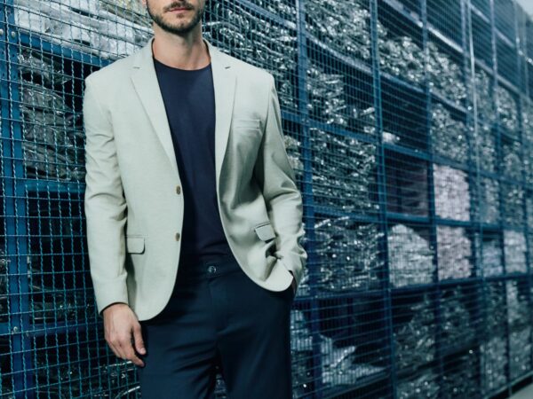 Onde comprar calça de alfaiataria masculina com atitude e estilo