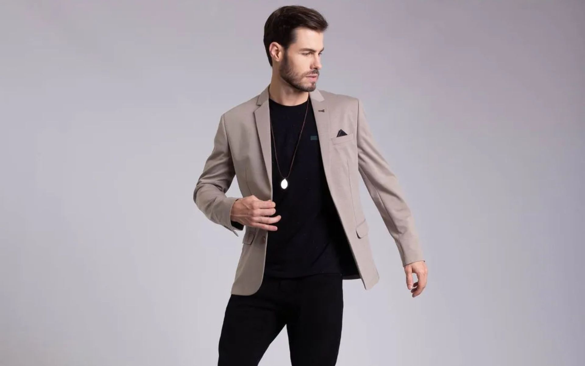 Como escolher o blazer masculino para usar com calça jeans?