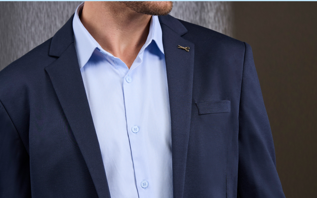 homem vestindo docthos, depois de descobrir onde comprar blazer